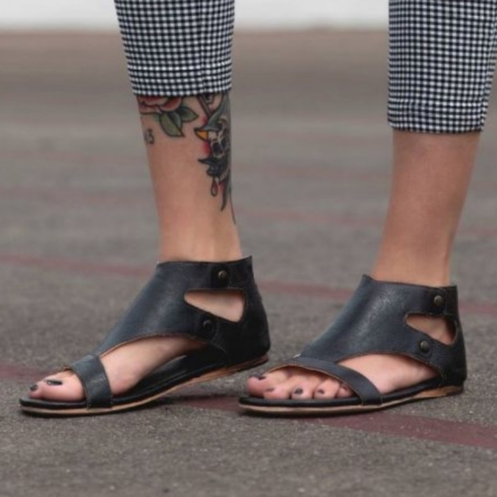 NWT BED STU SOTO BLACK SANDALS, BACK ZIPPER, GLADIATOR STYLE  HANDMADE IN MEXICO